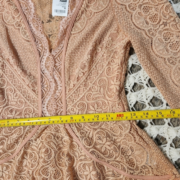Nwt Charlotte Russe Coquette Lace top - Picture 3 of 10